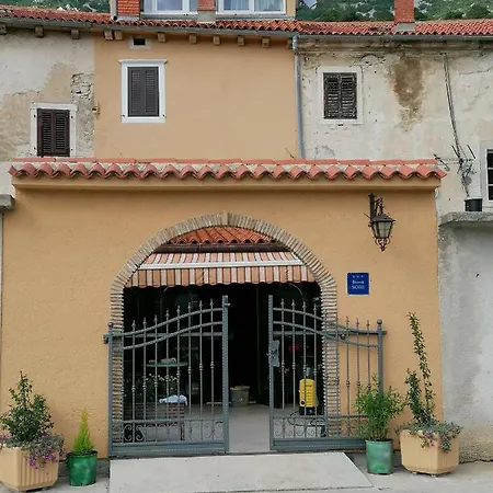 By The Sea Luka, Labin - 15078 Guest house 3*
